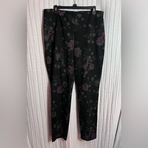 Tribal Black Floral Women's Cropped Pants